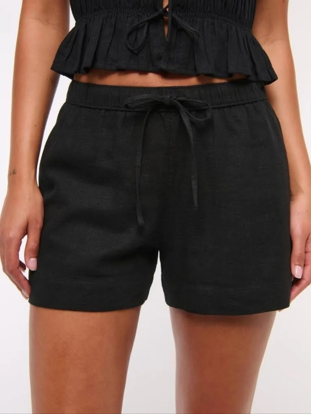 Mid Rise Linen-Blend Pull-On Short - Picture 3 of 10